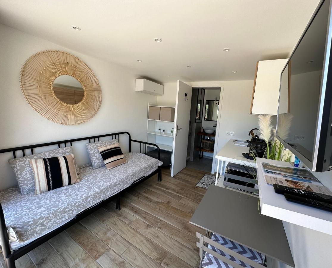 Studio Collobrieres Vue Sur Village المظهر الخارجي الصورة